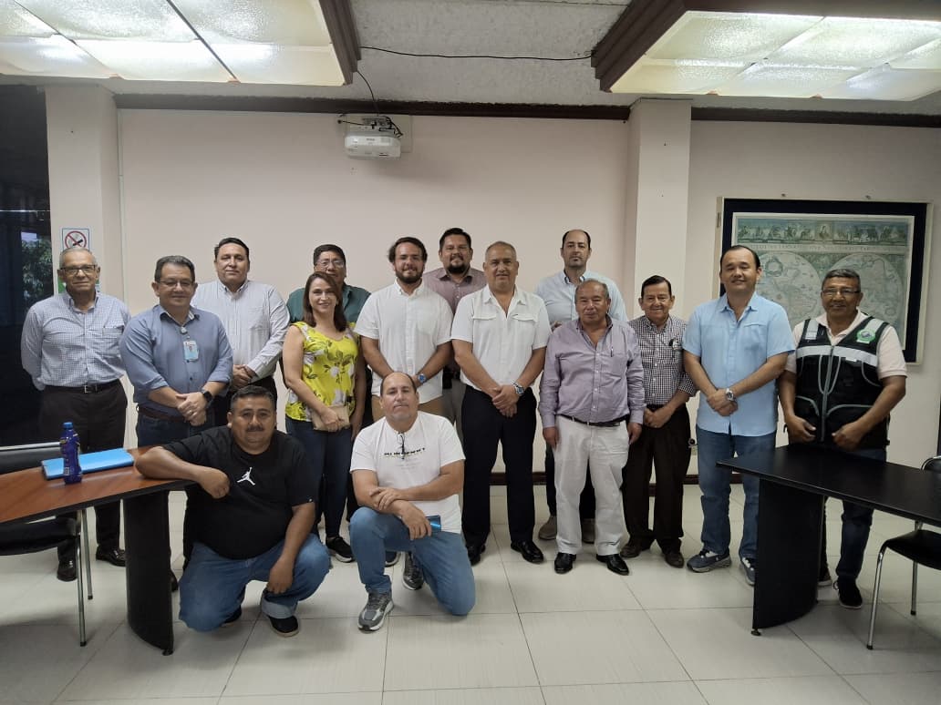 FENATRAPE y la Federacion Provincial de Transporte Pesado del Sur se reunen con el Subsecretario de Puertos; Autoridad Portuaria y funcionarios del Terminal Portuario de YILPORT, en Puerto Bolivar, en Machala